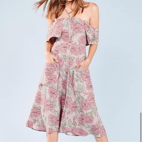 Reformation Dresses & Skirts - REFORMATION mina dress in diana print